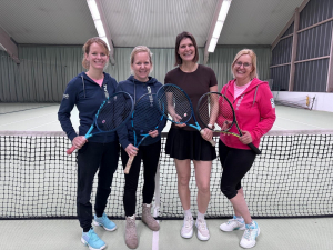 Damen 30 v.l.: Katrin Malpartida Díaz, Johanna Schlüter, Astrid Gerdes, Annette Spahn