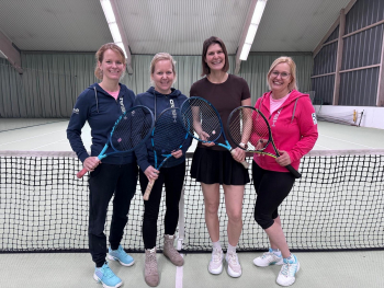 Damen 30 v.l.: Katrin Malpartida Díaz, Johanna Schlüter, Astrid Gerdes, Annette Spahn