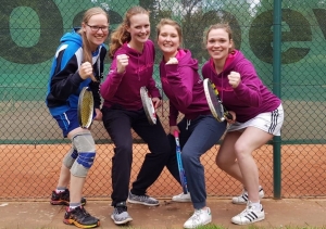 Damen II - v.l. Annika Peschke, Clarissa Hülsmann, Kristina Mentrup, Ella Simon - es fehlt: Philine Vogelsang