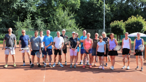 Teilnehmerinnen und Teilnehmer des Mixed-Turniers am 23.07.2021 - Foto: Lukas Peschke