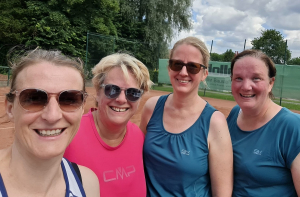 v.l.: Tanja Klaucke, Tina Demmer, Alexandra Sohn, Karin Walbelder