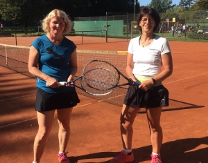 Susanne Knappheide siegte bei den Damen 35 in drei Sätzen gegen Petra Herweg